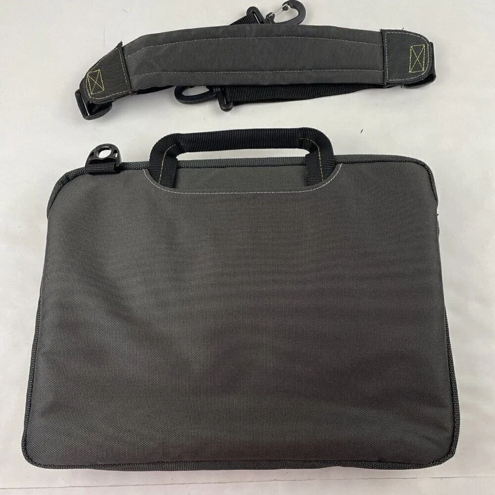 Case Logic Computer Laptop Tablet Travel Case Bag 13”x11” Shoulder Strap Padded